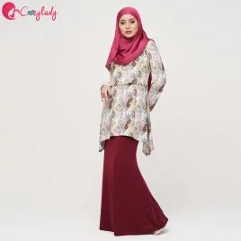 Estran Kurung – Maroon Fern